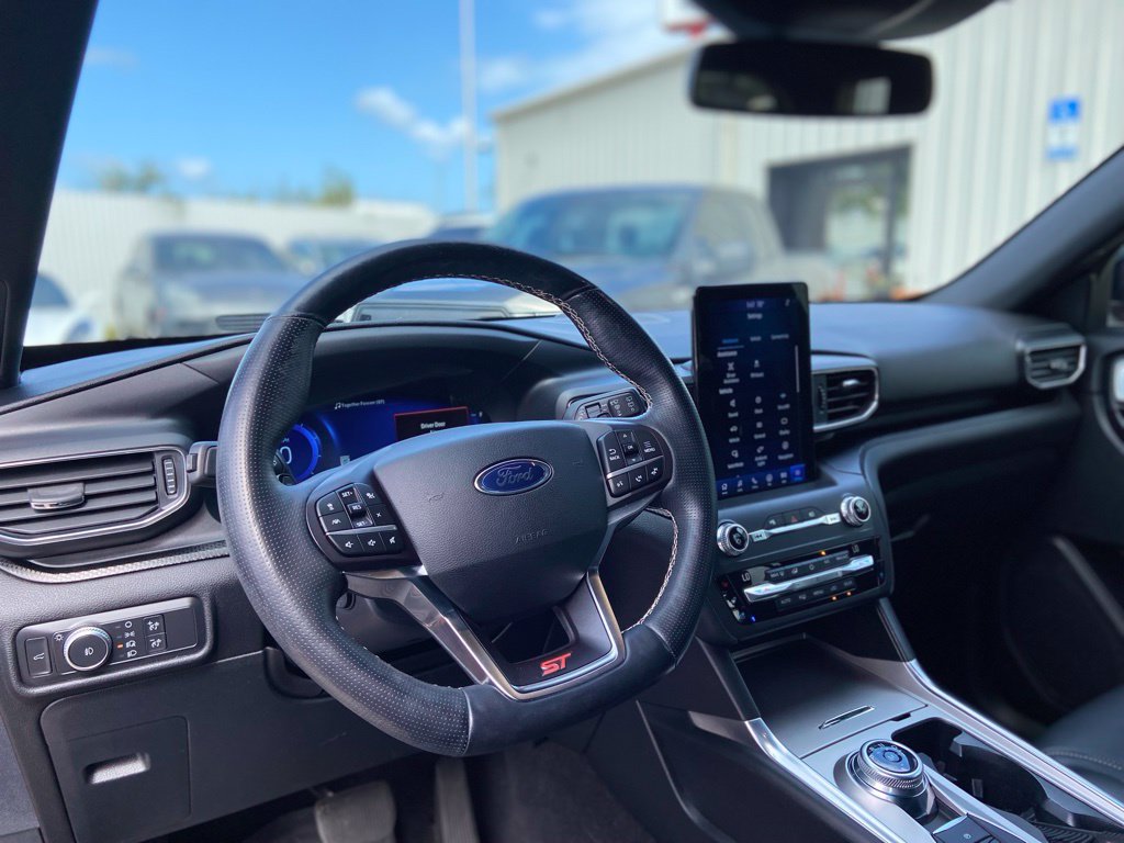 Used 2020 Ford Explorer ST w/ ST Street Pack AWD/4WD image 15