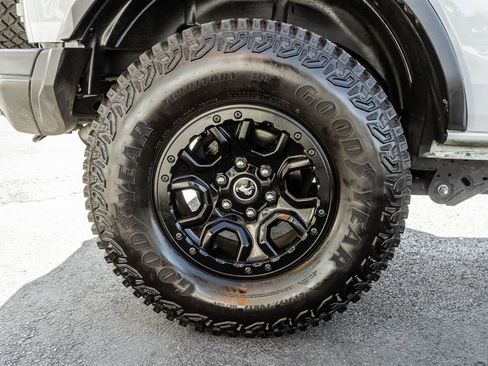 Used 2021 Ford Bronco First Edition AWD/4WD image 37