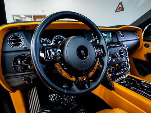 Used 2023 Rolls-Royce Cullinan image 43