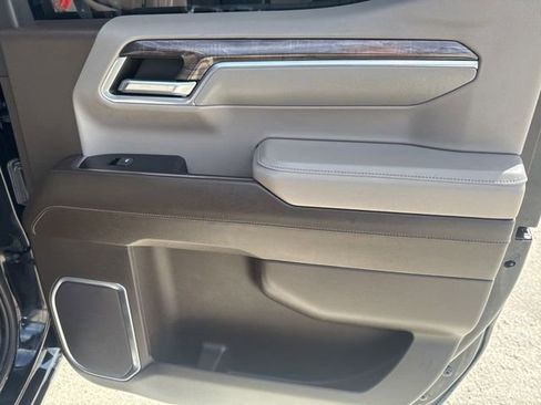 Used 2023 Chevrolet Silverado 1500 LTZ w/ LTZ Convenience Package II image 27