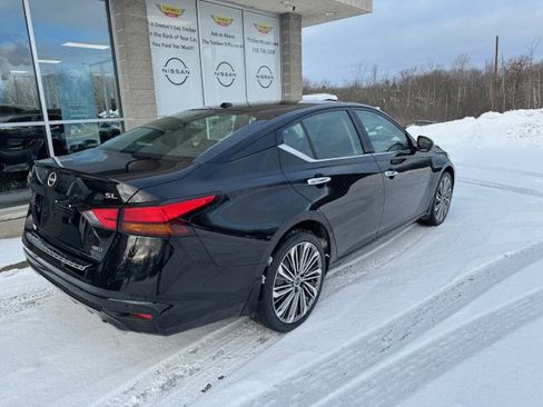 Used 2023 Nissan Altima 2.5 SL image 5