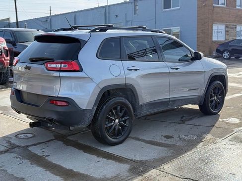 Used 2014 Jeep Cherokee Altitude w/ Cold Weather Group image 5