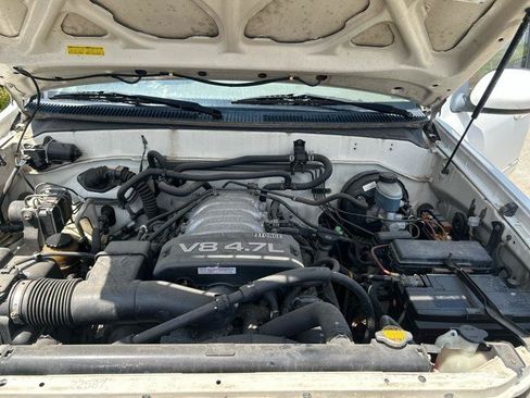 Used 2003 Toyota Sequoia SR5 RWD image 11