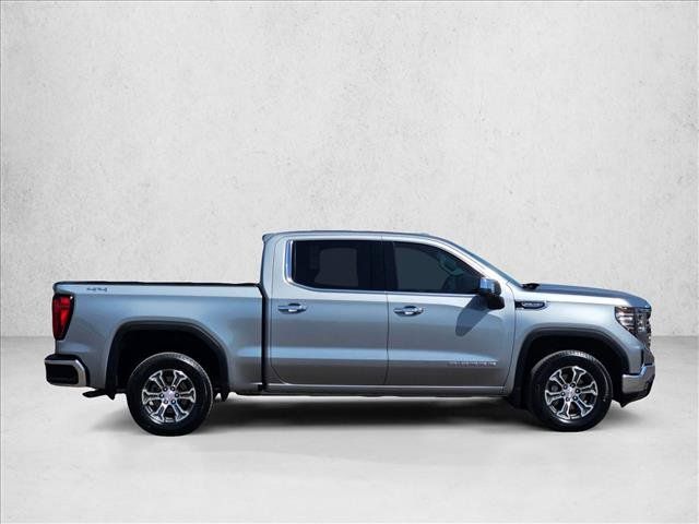 Used 2026 GMC Sierra 1500 SLT AWD/4WD image 4