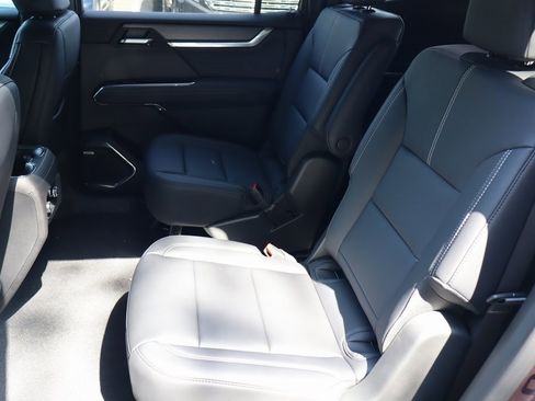 New 2025 GMC Acadia Elevation w/ Elevation Premium Package image 18