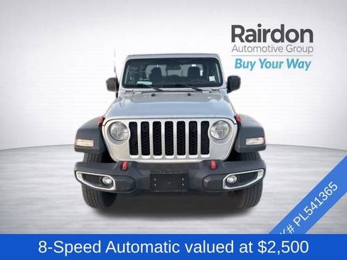 Used 2023 Jeep Gladiator Sport w/ Trailer Tow Package AWD/4WD image 2