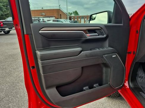 Used 2024 Chevrolet Silverado 1500 LT Trail Boss w/ Convenience Package II AWD/4WD image 11