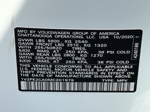 Used 2021 Volkswagen Atlas Cross Sport SE w/ Panoramic Sunroof Package FWD image 37