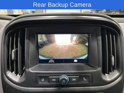 Used 2022 Chevrolet Colorado W/T AWD/4WD image 5
