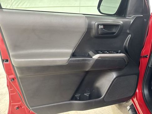 Used 2023 Toyota Tacoma SR5 w/ Technology Package AWD/4WD image 21