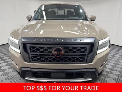 Used 2022 Nissan Frontier PRO-4X w/ Technology Package AWD/4WD image 2