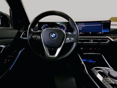 Used 2023 BMW 330i xDrive Sedan w/ Premium Package AWD/4WD image 5