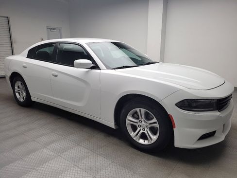 Used 2022 Dodge Charger SXT RWD image 11