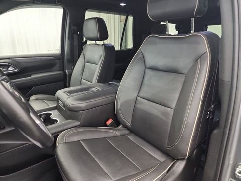 Used 2022 GMC Yukon SLT w/ SLT Premium Package image 35