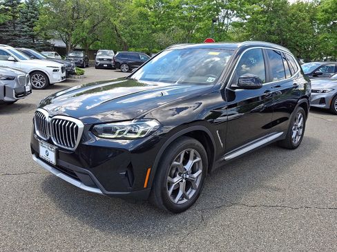 Used 2024 BMW X3 xDrive30i w/ Premium Package AWD/4WD image 3