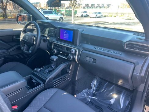 Used 2025 Toyota Tacoma SR image 16