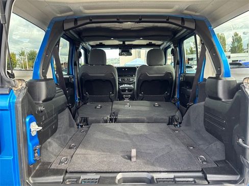 Used 2024 Jeep Wrangler Unlimited Rubicon image 35