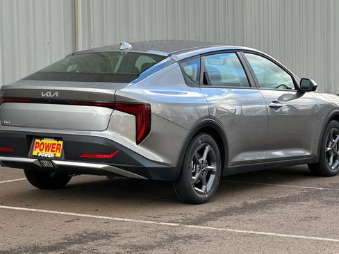 New 2026 Kia K4 LXS image 5