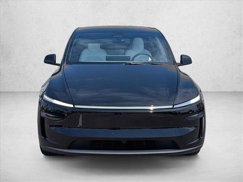 Used 2026 Tesla Model Y 2WD image 2