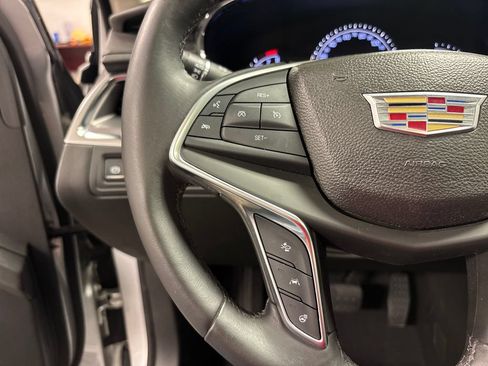 Used 2017 Cadillac XT5 Luxury w/ Driver Awareness Package FWD image 33