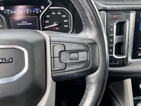 Used 2021 GMC Yukon Denali w/ Denali Premium Package AWD/4WD image 18