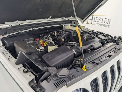 Used 2023 Jeep Gladiator Overland AWD/4WD image 33