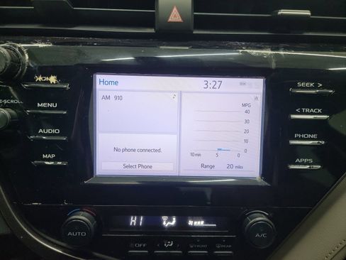 Used 2019 Toyota Camry SE image 22