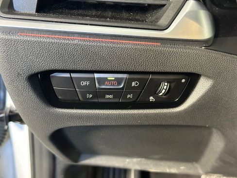 Used 2023 BMW 430i Coupe w/ Premium Package image 16