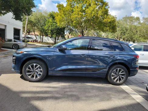 New 2025 Audi Q6 e-tron Premium Plus image 5