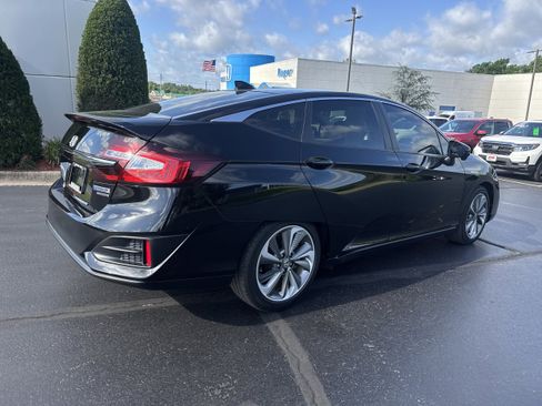 Used 2020 Honda Clarity Touring image 4