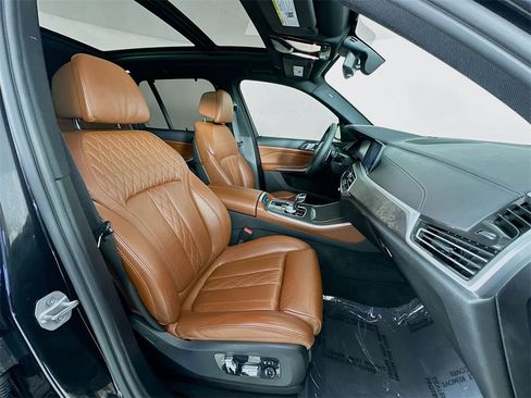 Used 2022 BMW X5 sDrive40i w/ M Sport Package image 28