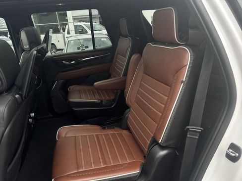 Used 2023 GMC Yukon Denali Ultimate image 26