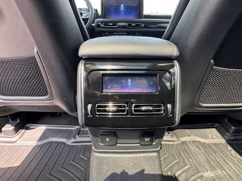 Used 2025 Lincoln Aviator Reserve w/ Jet Appearance Package AWD/4WD image 33