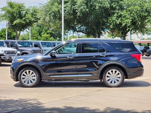 Used 2022 Ford Explorer Limited w/ Equipment Group 301A RWD image 4