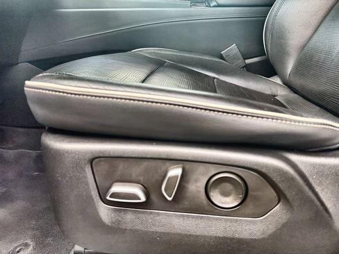 Used 2023 Cadillac Escalade Sport AWD/4WD image 14