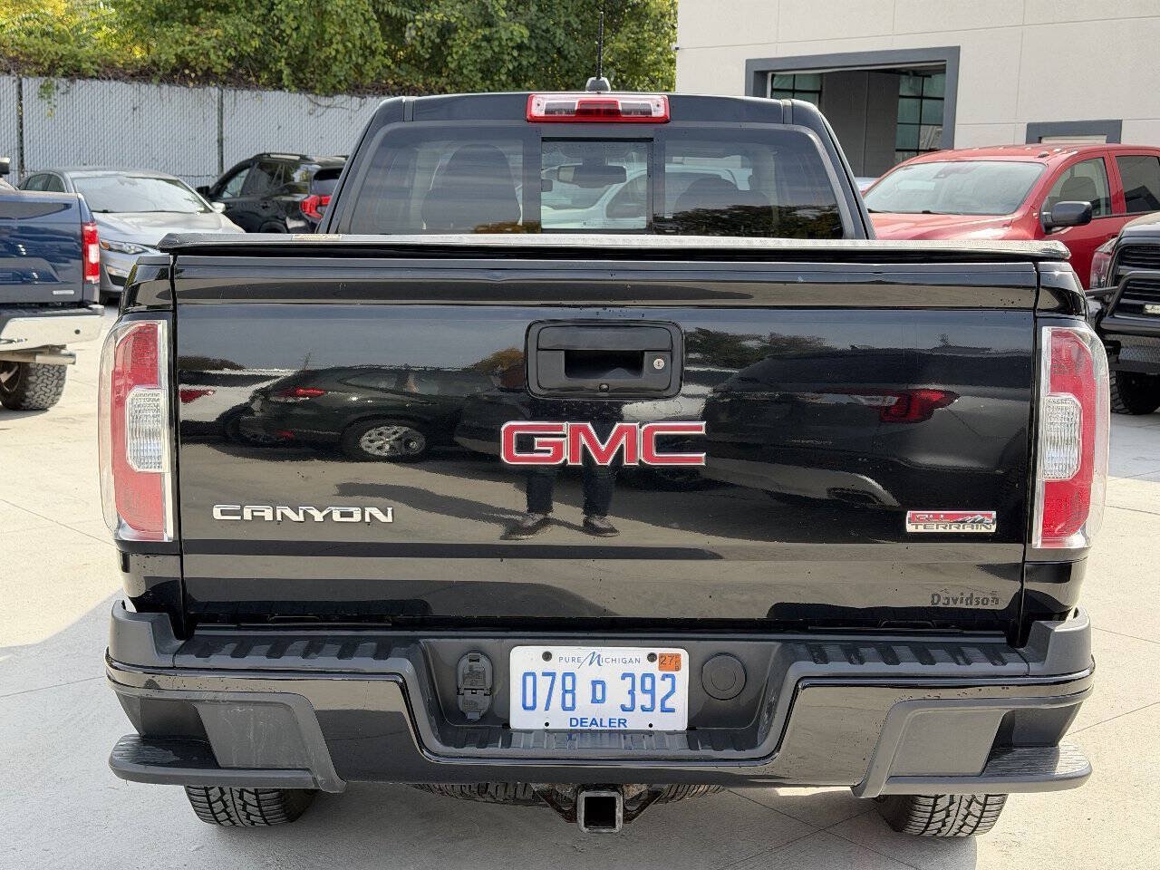 Used 2016 GMC Canyon SLE w/ All Terrain Package AWD/4WD image 6
