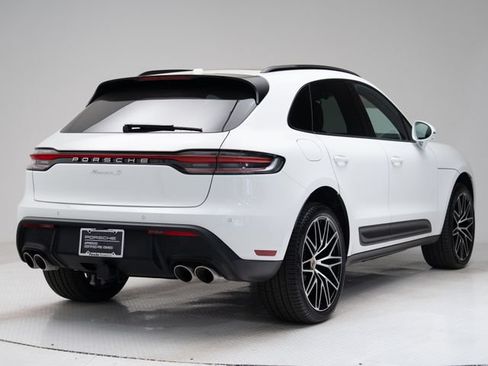 Certified 2025 Porsche Macan S AWD/4WD image 38