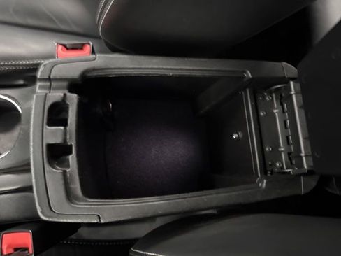 Used 2013 Chrysler 200 Limited FWD image 40