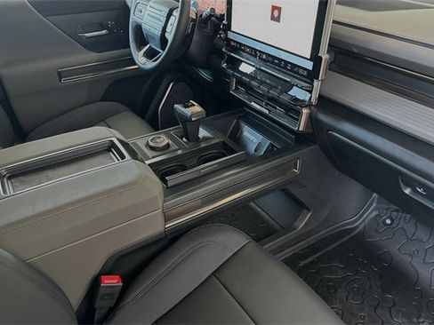 New 2025 GMC Hummer EV 2X w/ Extreme Off-Road Package image 12