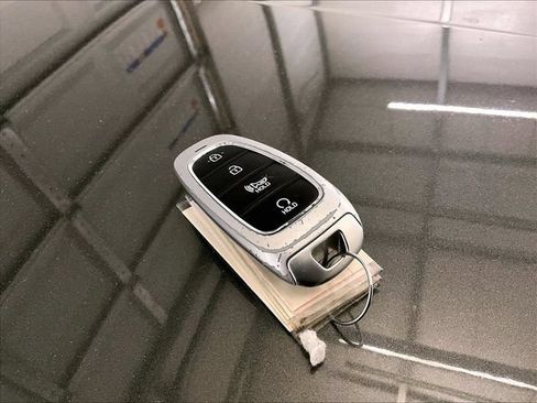Used 2022 Hyundai Tucson SEL w/ Cargo Package AWD/4WD image 9