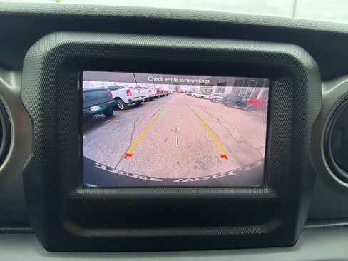 Certified 2023 Jeep Wrangler Sport S image 10