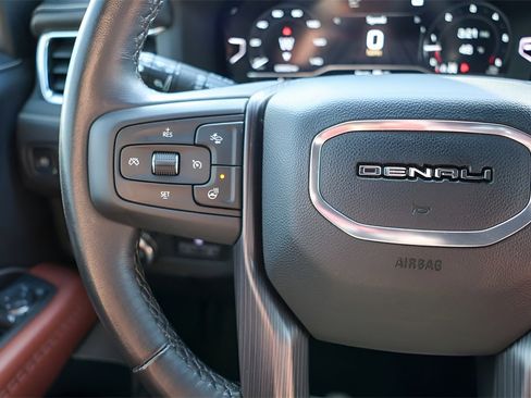 Used 2023 GMC Yukon XL Denali Ultimate image 14