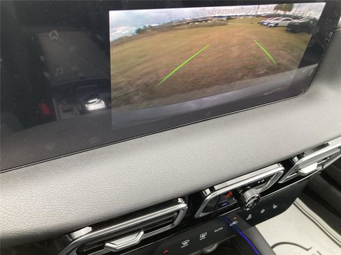 New 2026 Nissan Sentra SV w/ SV Convenience Package image 13