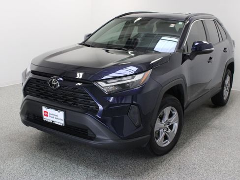 Used 2025 Toyota RAV4 XLE w/ Convenience Package FWD image 2