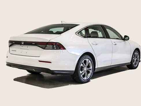 Used 2024 Honda Accord EX image 5