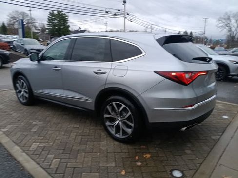 Used 2023 Acura MDX SH-AWD w/ Technology Package image 4