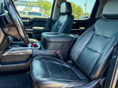 Used 2019 Chevrolet Silverado 1500 LTZ w/ Technology Package AWD/4WD image 9