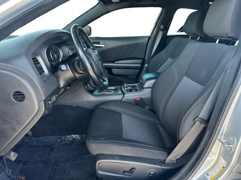 Used 2023 Dodge Charger SXT RWD image 9