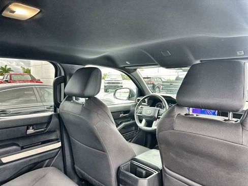 Used 2024 Toyota Tacoma TRD Off-Road image 33