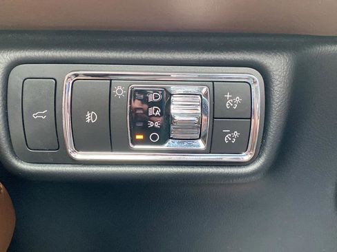 Used 2022 Lincoln Aviator Reserve w/ Equipment Group 201A AWD/4WD image 39